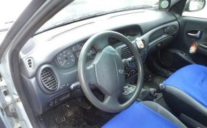 PREDáM renault megan 1,9 DCI