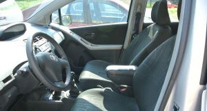 Predám Toyotu Yaris 1.33 74kw 2009