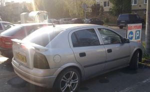 Anglický Opel (Vauxhall) Astra 1,6 16V Sport 98 ND