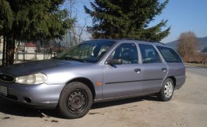 Ford Mondeo II combi