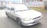 Ford Escort Kombi rok99 – fotka 2